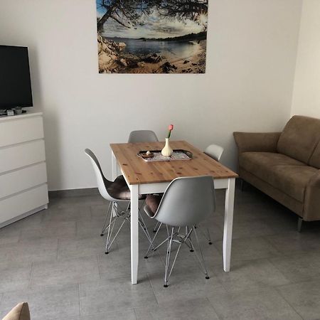Apartmani Gavran Pirovac Eksteriør bilde